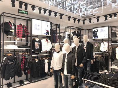 KIKC多品類集合店盛大開業，創新跨界模式引爆漢街萬達服裝服飾零售